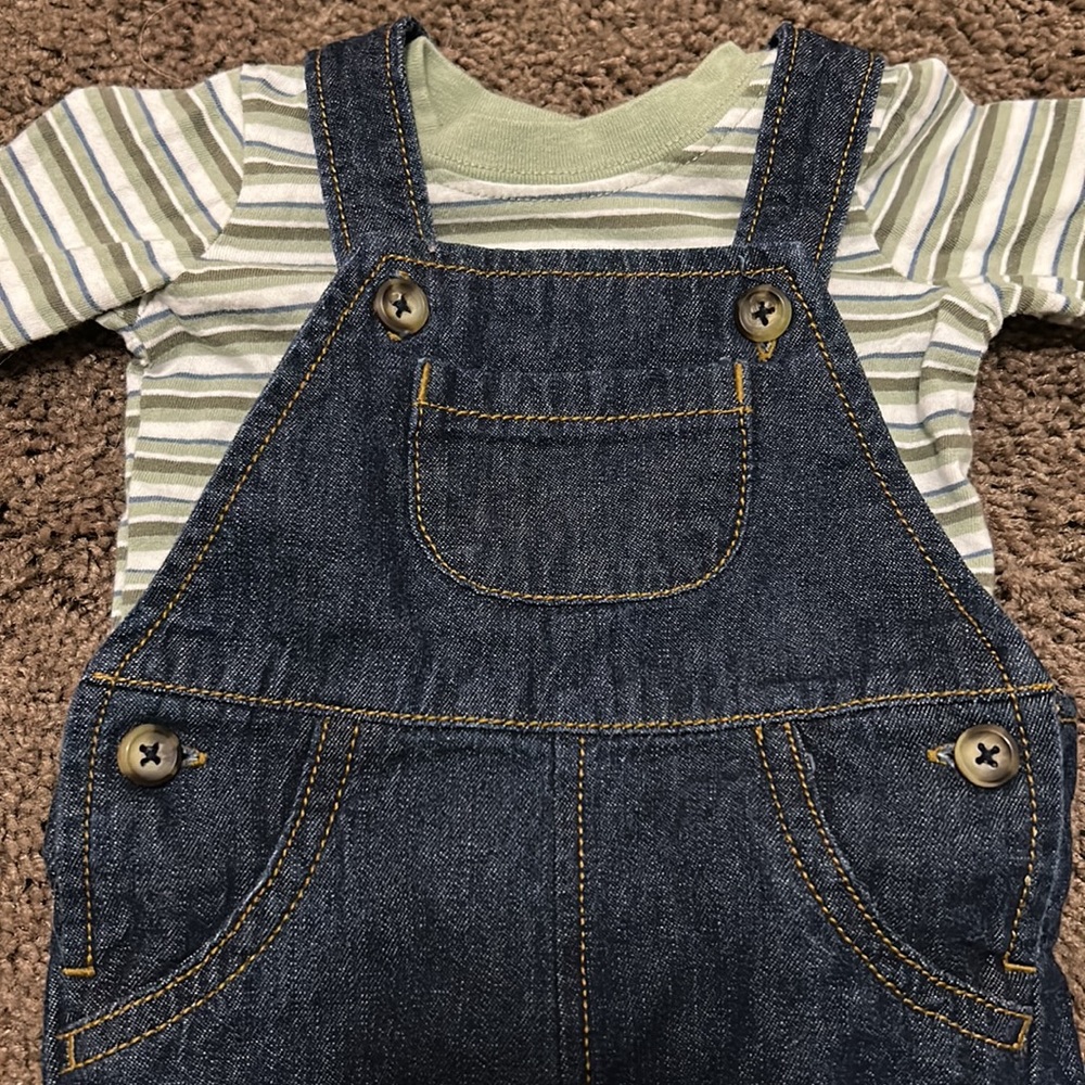 Carter’s Overalls Set - Picture 2 of 2